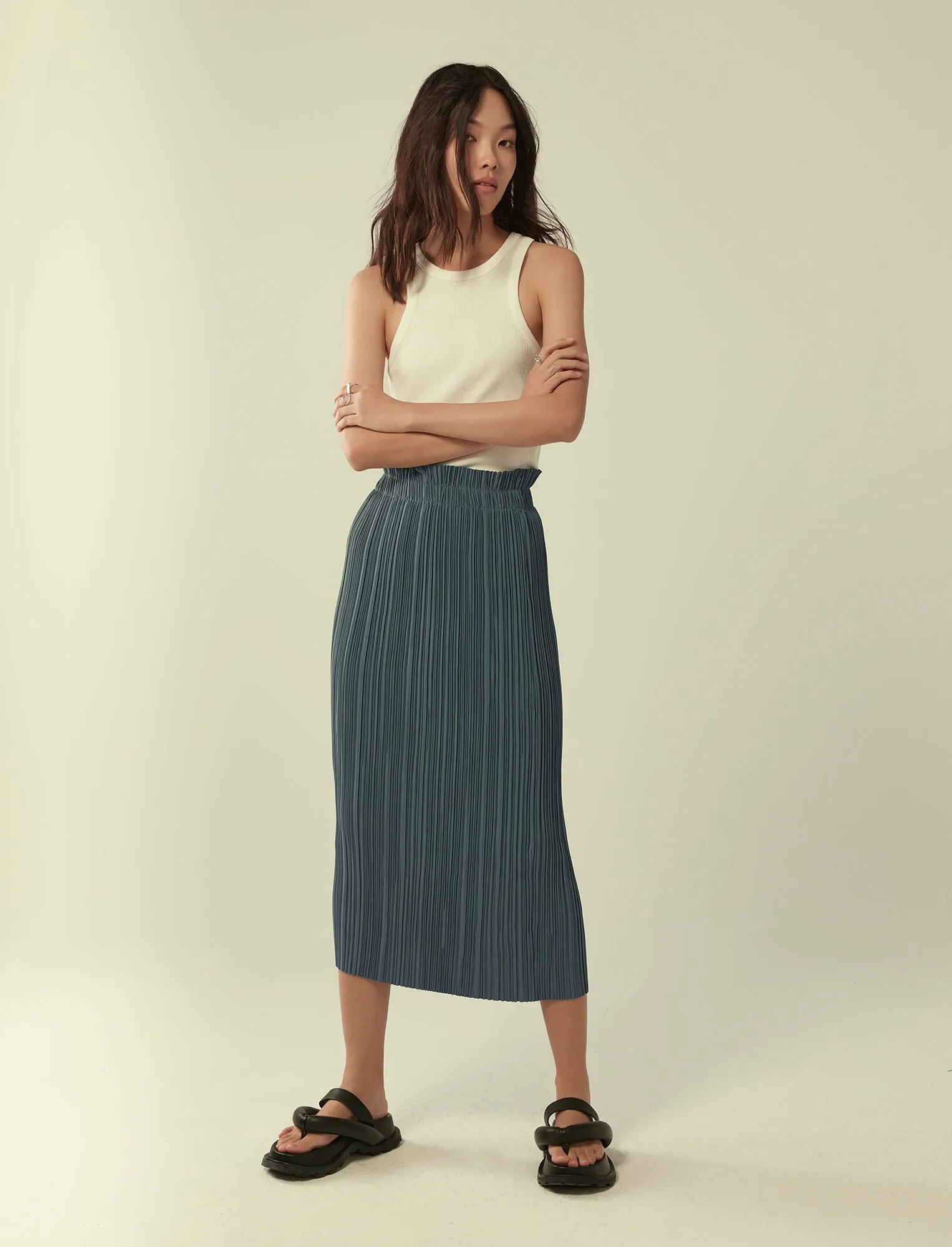 pleated midi skirt